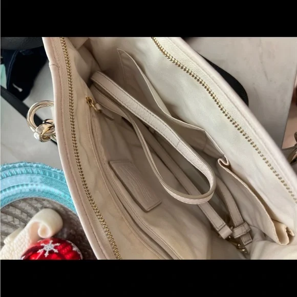 Coach White Leather Purse - Picture 4 of 5